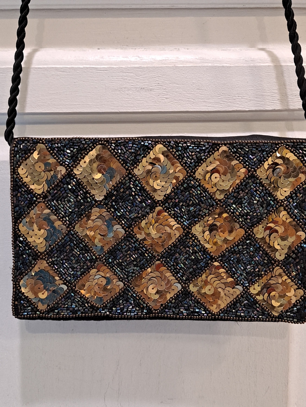 Vintage 90s Art Deco Gold Black Iridescent Beaded Sequin Crossbody Glam Evening